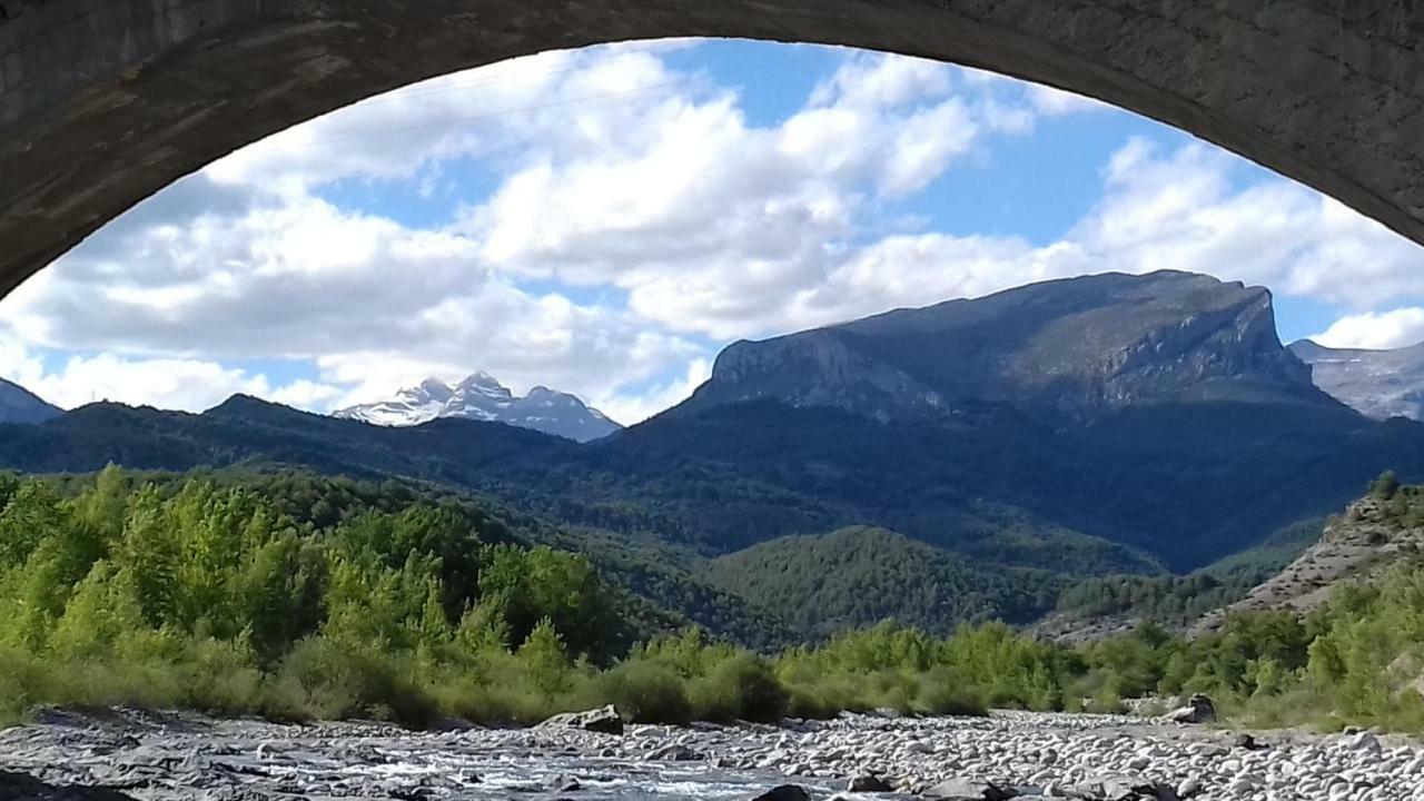 Casa Rural " El Retiro" Villa Laspuña Eksteriør bilde